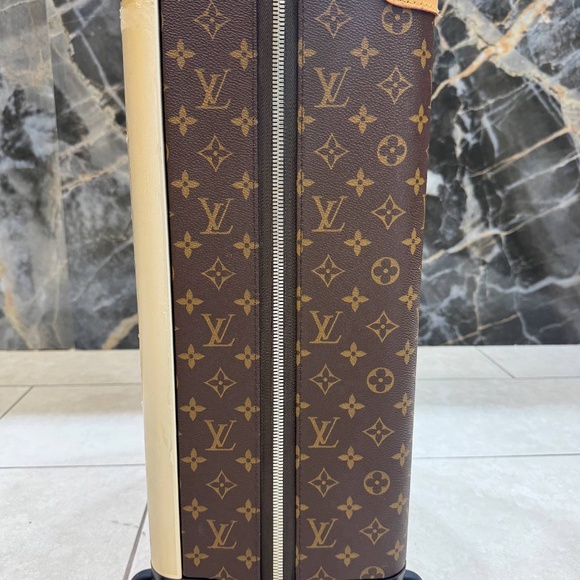 Authentic Louis Vuitton Horizon 50 Monogram Eclipse Suitcase Brown M13768 Luggag - Picture 5 of 16